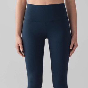 Like new - Lululemon Wunder Under Hi-Rise Tight *Full-On Luxtreme 28" - Size 6